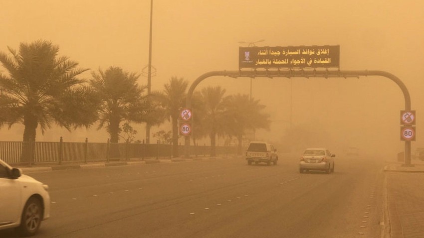 تقرير المناخ: شهد عام 2021 في السعودية 195 يوما من العوالق الترابية و110 يوما أتربة مُثارة