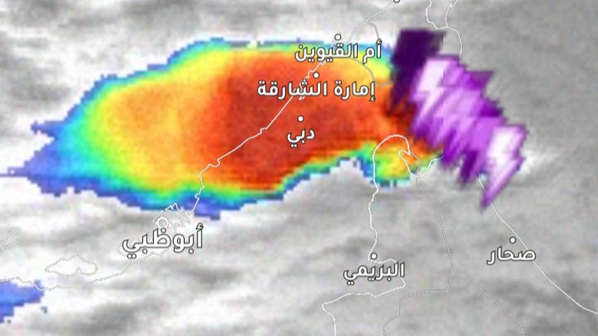 الإمارات - تحديث الساعة 9:00م | الفجيرة تحت الأمطار الرعدية الغزيرة وتوقعات بارتفاع كميات الأمطار بشكلٍ اضافي