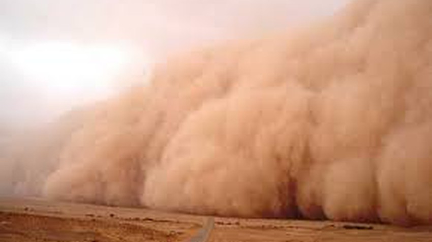 هل تصل العاصفة الرملية التي تضرب العراق الى الأردن؟