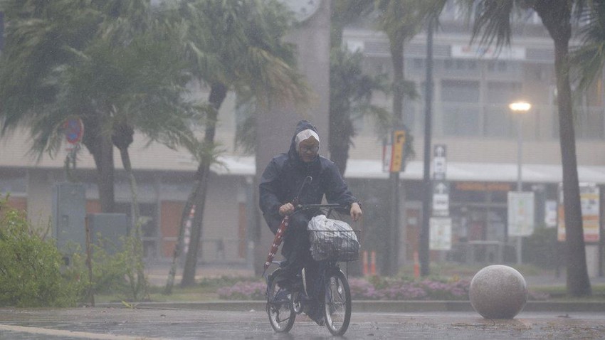 إعصار "نانمادول" | الآلاف يحتمون في الملاجئ مع وصول أحد أقوى الأعاصير التي تضرب اليابان