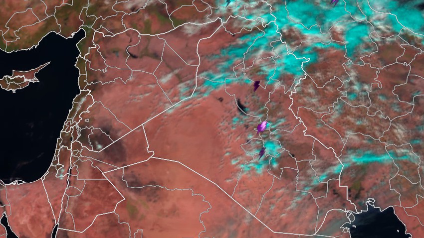 العراق - تحديث 1:30 ظهراً : سحب ركامية ماطرة على مناطق متفرقة بمافيها العاصمة بغداد