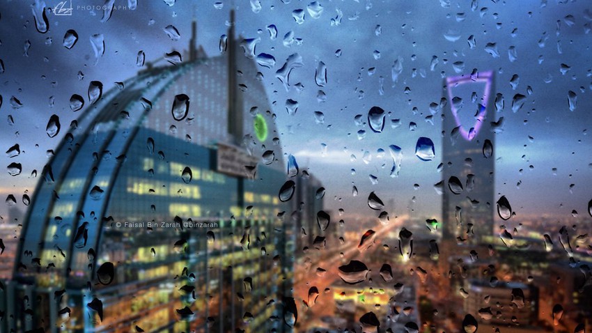 Saudi Arabia | Rare scenes of unusual summer rain in Riyadh
