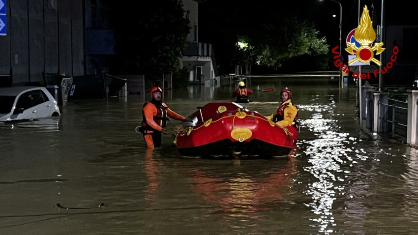 قتلى ومفقودين نتيجة سيول وفيضانات كارثية وسط إيطاليا