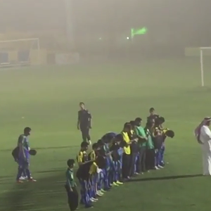 لحظة دخول موجة الغبار إلى نادي النصر في الرياض