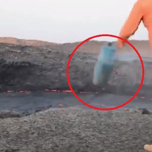 ماذا يحدث عند سكب الماء على الحمم البركانية؟