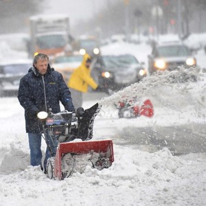 ثلوج نيويورك تؤكد إخفاق توقعات الأرصاد الأمريكية