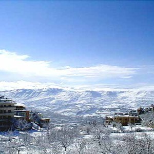 إيهاب عثمان.. شاب أردني تحدى نفسه وتسلق أعلى قمة في أفريقيا ( صور وفيديو)