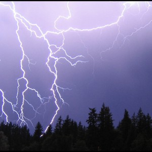 بالصور: غيوم وعواصف رعدية مرعبة في ولاية نبراسكا