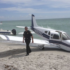 بالفيديو : مَصرَع عدد من الأشخاص نتيجة انقلاب حافلة في البيرو 