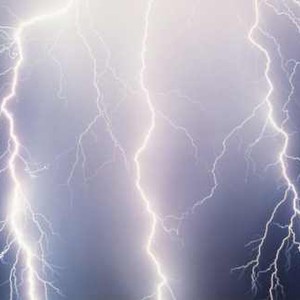 Video: Watch how to deal with thunderstorms