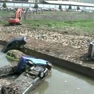 بالفيديو : الفيضانات والسيول تجتاح أجزاء من شمال الصين