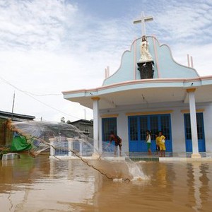 بالفيديو : تحطّم مروحية في أحد شوارع كوريا الجنوبية في حادثة كادت أن تتسبب بكارثة !