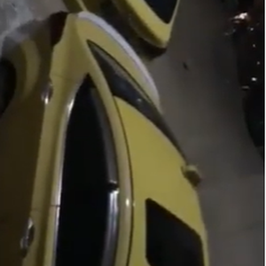 عاجل | مياه الأمطار تغرق السيارات وتداهم المنازل في اسكان الامير طلال بالرصيفة