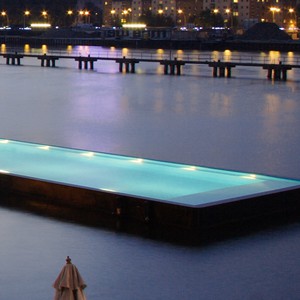 أشهر مسابح في العالم من ضمنها 3 مسابح عربية 