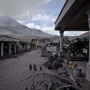 بالصور: مشاهد مخيفة من ثوارن بركان في إندونيسيا .. تُذكر بكارثة بومبي التاريخية