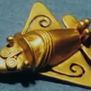 Finding a 1,500-year-old golden plane model baffles scientists