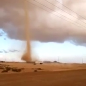 بالفيديو: عاصفة الوجه الاستثنائية مساء الخميس