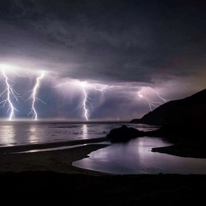 السعودية | تجدد السحب الماطرة على جنوب غرب المملكة يوم الأحد