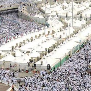 بالفيديو:أول مقطع فيديو لتدافع الحجاج في منى و٢٢٠ حالة وفاة الى الان