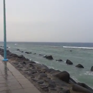 بالفيديو:أمطار رعدية على كورنيش جدة، و أجواء لا توصف 