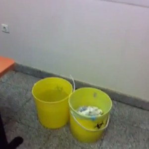 فيديو : مياه الأمطار تتسرب إلى داخل مركز صحي حفر الباطن