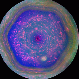 فيديو جديد يكشف تفاصيل غير مسبوقة عن الشكل السداسي في كوكب زحل 