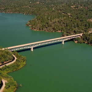 شاهد بالصور: جبل القارة مناسب لكشتات الصيف والشتاء