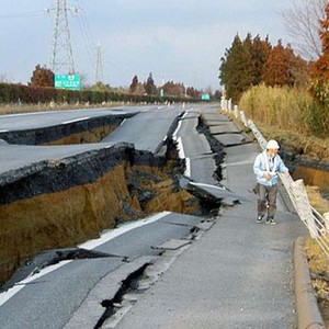 بالفيديو : زلزال اليابان المُخيف لحظة بلحظة بالصوت و الصورة سنة 2011