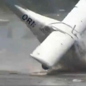 بالفيديو : طائرة تسقط في البحر مرتين في نفس اليوم