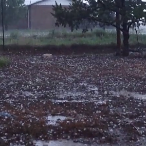 عاصفة بردية في منطقة بولاية نيو مكسيكو الأمريكية 