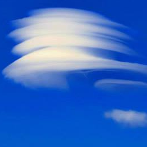 بالصور : ظهور سحب غريبة الشكل في سماء سوريا