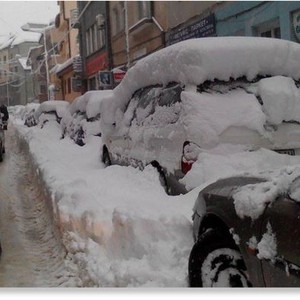 رومانيا وبلغاريا تشهدان أول موجة ثلوج لهذا الموسم