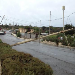 بالصور: عواصف رعدية عنيفة تضرب جزيرة مالطا 