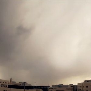 بالفيديو: أمطار "أيّار" تنعش أجواء العاصمة عمّان