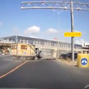 بالفيديو: 8 دقائق تجمع أقوى الحوادث التي سجلتها الكاميرا في العام 2013