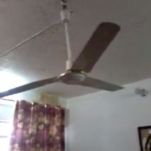 بالفيديو: مواطن عراقي يوثق من منزله الهزة الأرضية التي ضربت العاصمة بغداد الجمعة