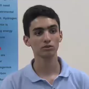 قصي ومصباح.. مبدعان أردنيان استخرجا غاز الطبخ من الماء 