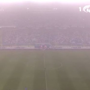 عاصفة ترابية تسيطر على أجواء مُباراة الهلال والشباب 