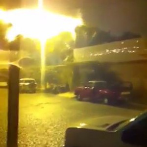 بالفيديو: برق ورعد وامطار غزيرة من وسط حائل مساء الإثنين