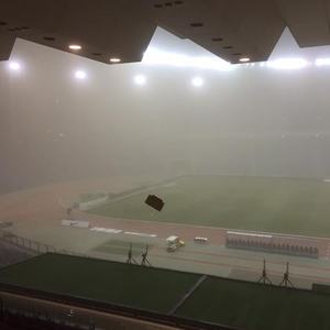 عاصفة الرياض تُلحق أضراراً باستاد الملك فهد 