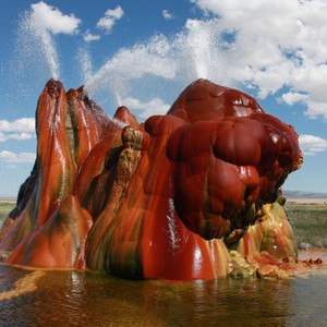 بالصور | خطأ بشري يكشف عن أجمل الينابيع الطبيعية في العالم