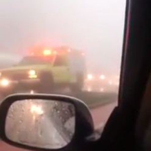 بالفيديو: حوادث واستنفار للدفاع المدني نتيجة الأمطار والضباب بالباحة 