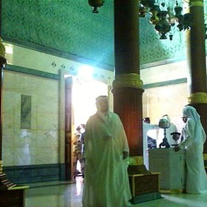 كيف تبدو الكعبة من الداخل؟ شاهد بالفيديو 