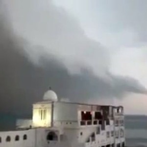 فيديو جديد لعاصفة تونس النادرة ! 