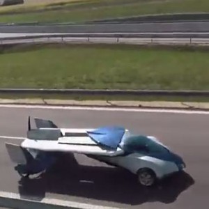 بالفيديو: شركة سلوفاكية تُطلق أول سيارة طائرة 