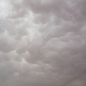 سحب الماماتوس تظهر في سكاكا وحفر الباطن