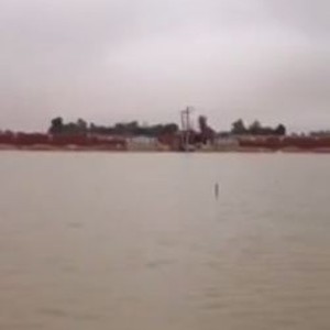 بحيرة مائية ضخمة تظهر بحي الرمال وسط الرياض