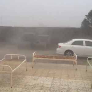 شاهد الأجواء العاصفة التي ضربت جازان صباح اليوم 