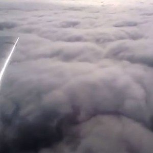 بالفيديو: شاهد كيف تهبط الطائرة في مطار السحاب 