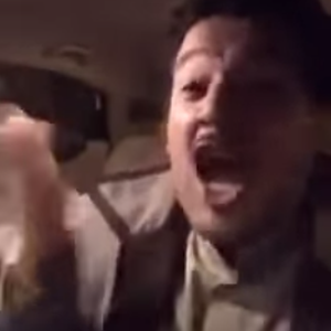 مفاجأة لسعودي أثناء تسجيله لشكوى حول نظام المرور